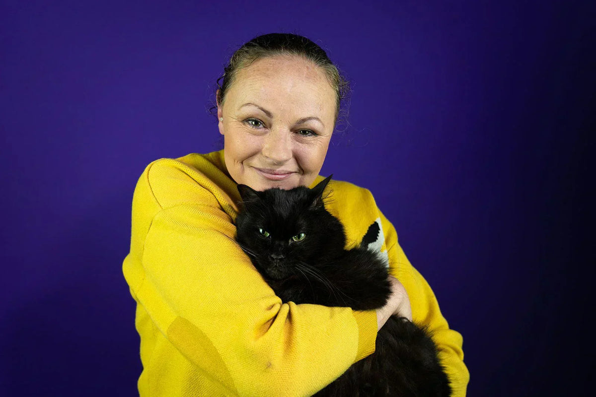 10 Hilarious Signs You're Officially a Cat Lover