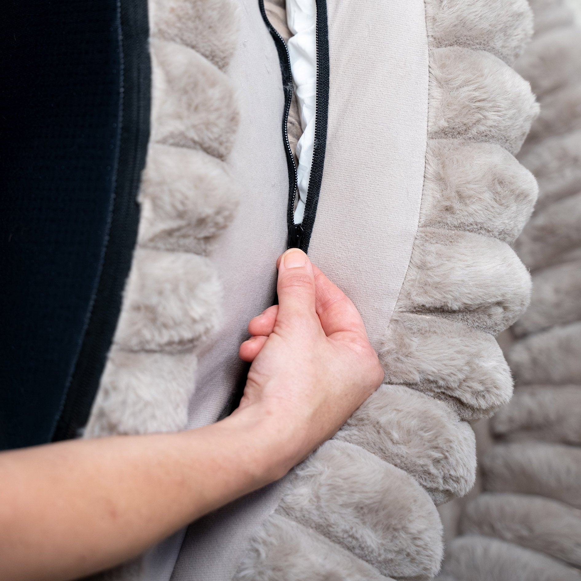 Kazoo Donut Snuggle Pet Bed - Grey