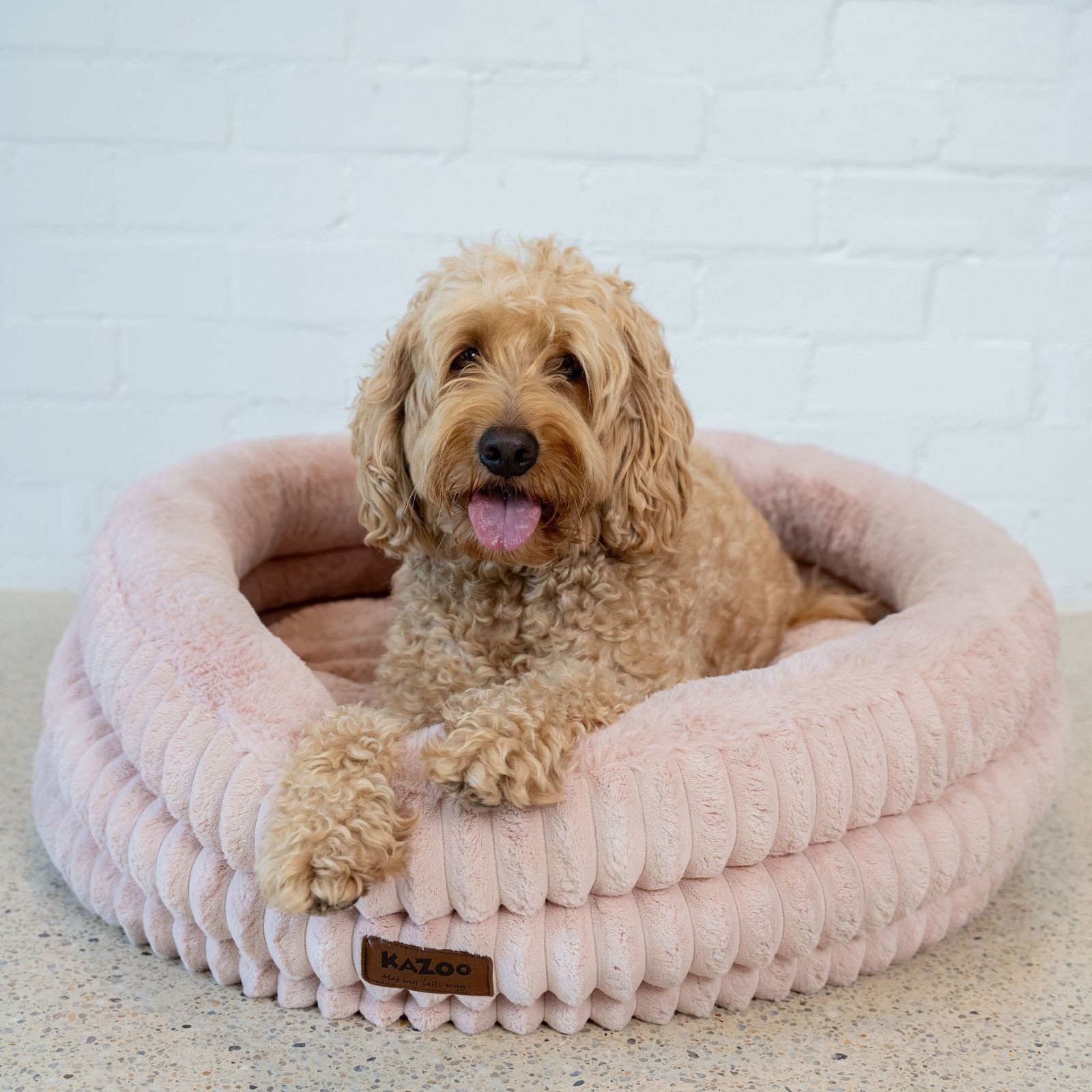 Kazoo Calming Nest Dog Bed - Pink