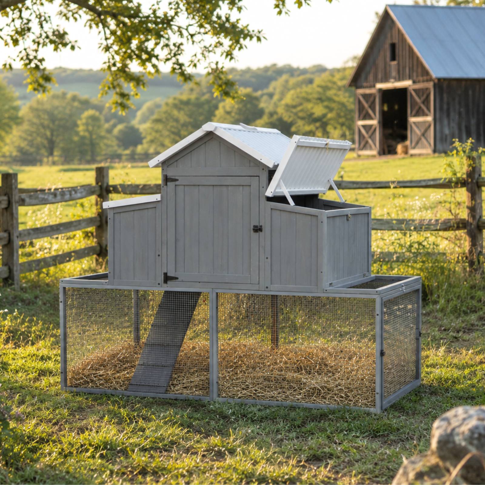 KPets Outdoor Chicken Wood & Metal Coop - Villa